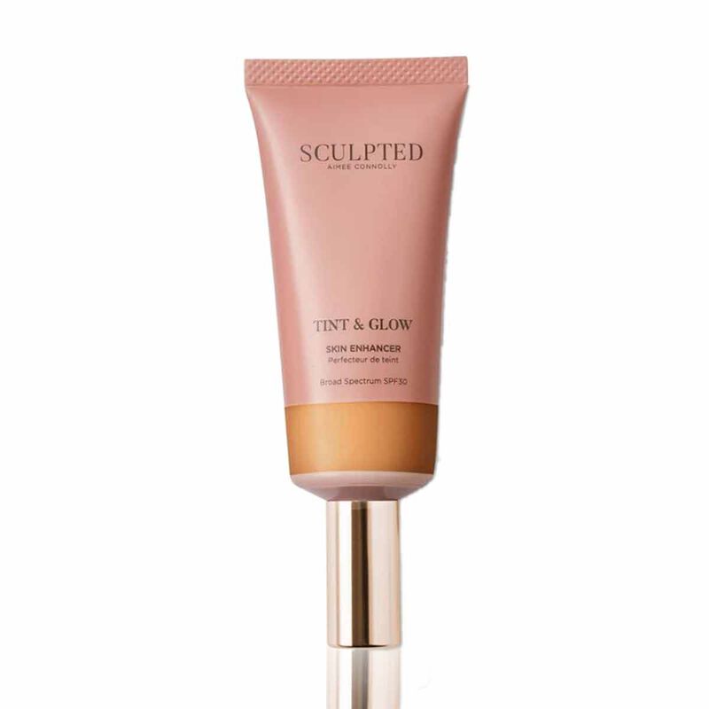 sculptedbyaimee tint & glow tinted moisturiser