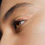 faces قلم تحديد العيون أكوا ريزيست كولور