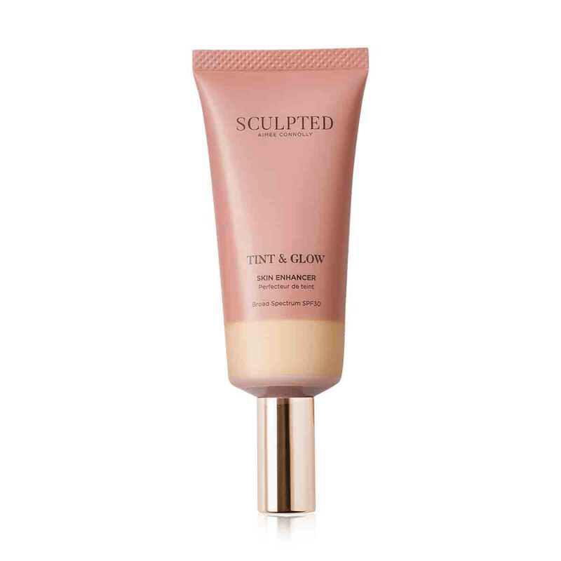 sculptedbyaimee tint & glow tinted moisturiser