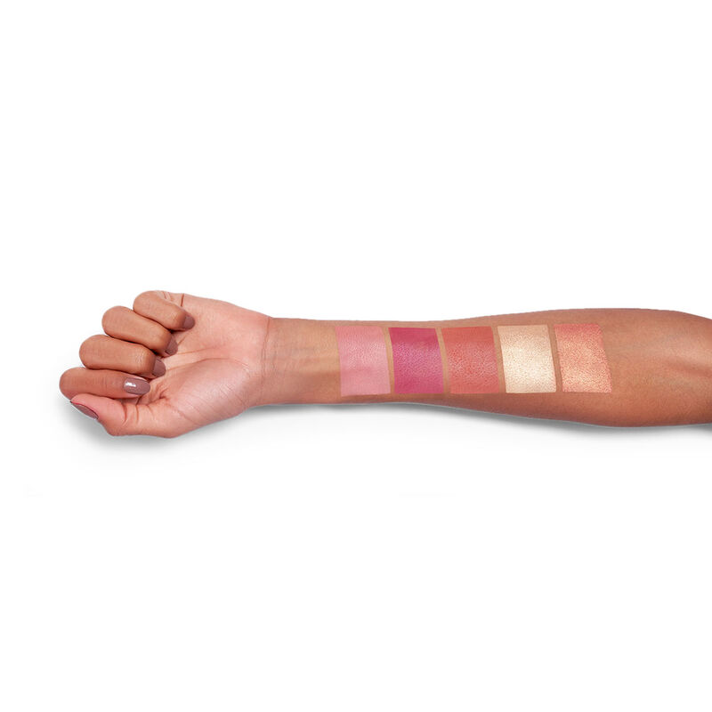 wow beauty make me blush  blush and highlighter palette