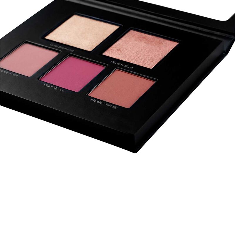 wow beauty make me blush  blush and highlighter palette