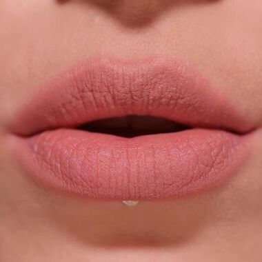 faces روج سائل مطفي إير بلور من ريفوليوشن شوفور