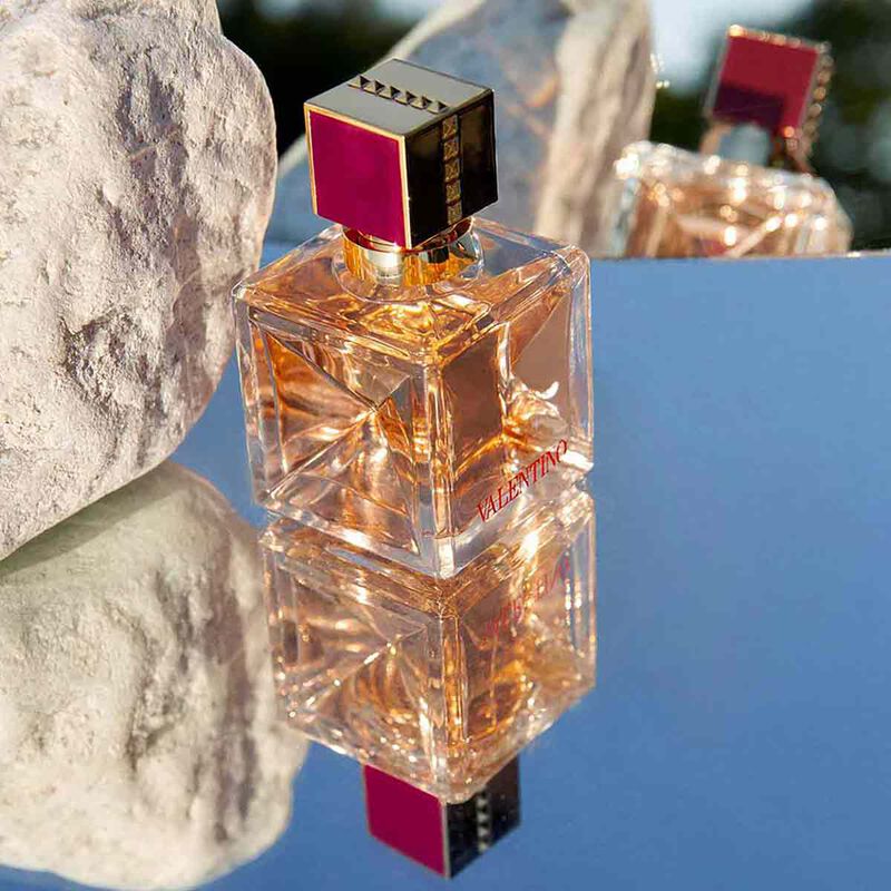 عطر فوشي فيفا إنتنس أو دو برفان فالنتينو عطر فوشي فيفا إنتنس أو دو برفان