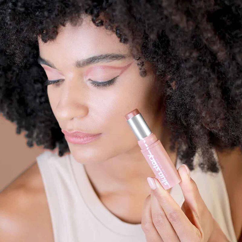 skin story بولد مالتيستيك