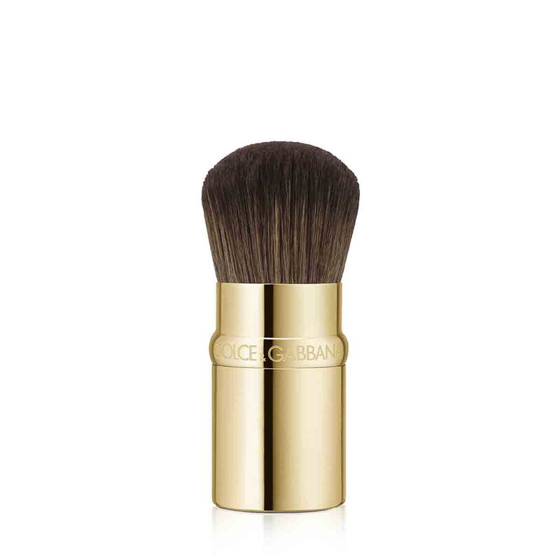 dolce & gabbana retractable kabuki foundation brush