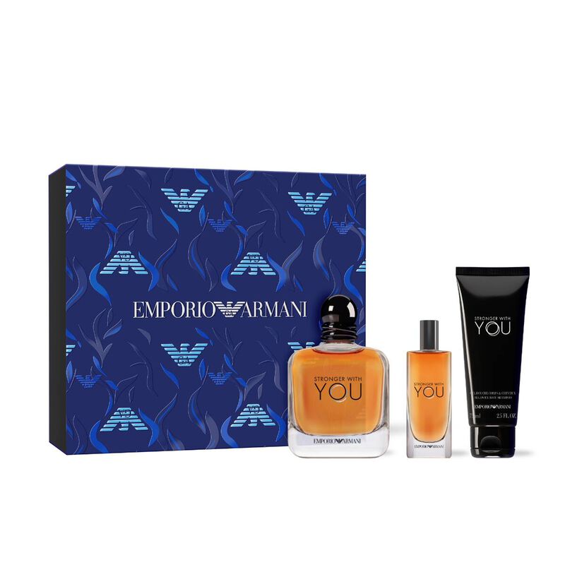 مجموعة سترونغ ويذ يو أو دي تواليت (100 مل + 15 مل + 50 مل شامبو للجسم بالكامل) giorgio armani مجموعة سترونغ ويذ يو أو دي تواليت (100 مل + 15 مل + 50 مل شامبو للجسم بالكامل)