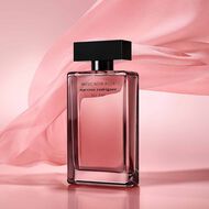 For Her Musc Noir Rose Eau de Parfum faces for her musc noir rose eau de parfum