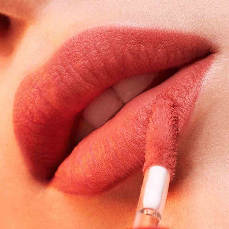 estee lauder pure color whipped matte liquid lip with moringa butter