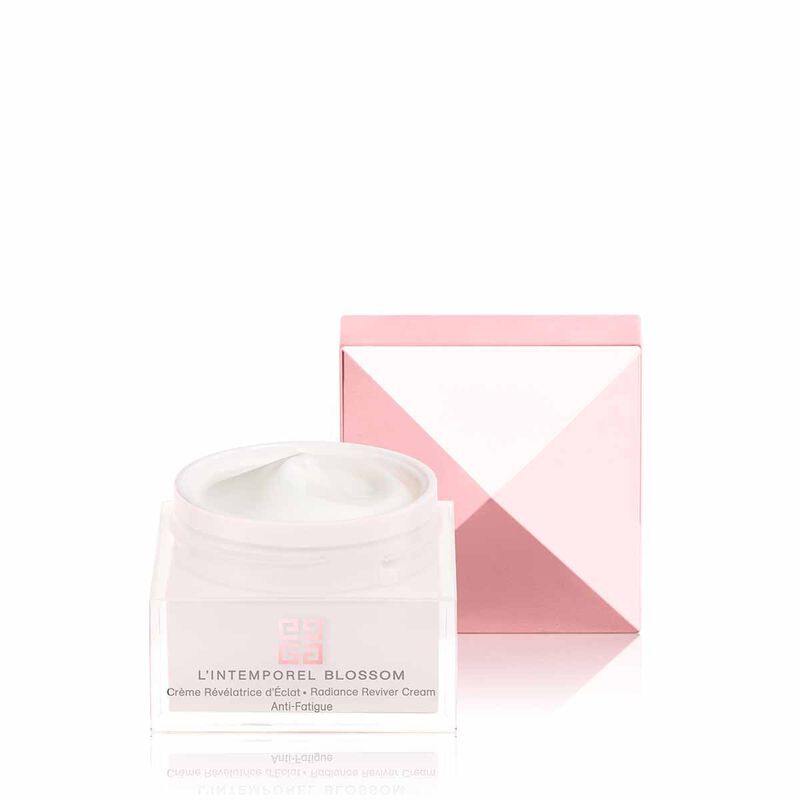 givenchy l'intemporel blossom radiance reviver  cream