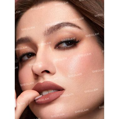 faces أحمر شفاه سائل مات   مليونير