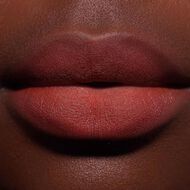 faces روج سائل مطفي إير بلور من ريفوليوشن بييتشي