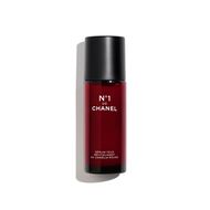 N°1 DE CHANEL REVITALIZING EYE SERUM يُنعم - يُصلح - يضفي وسعًا للعينين faces n 1 de chanel revitalizing eye serum يُنعم يُصلح يضفي وسعًا للعينين