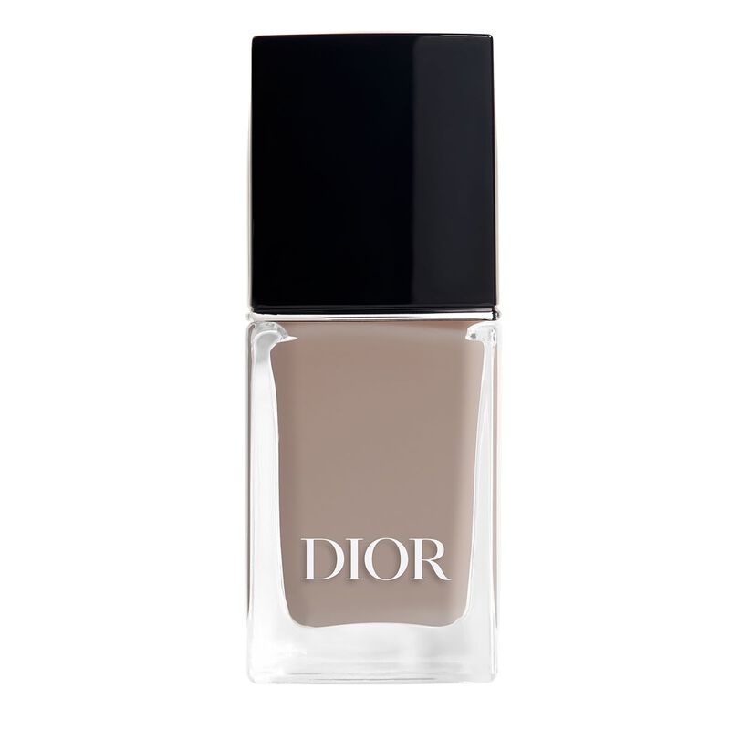 Dior Vernis Nail Polish with Gel Effect and Couture Color dior dior vernis nail polish with gel effect and couture color