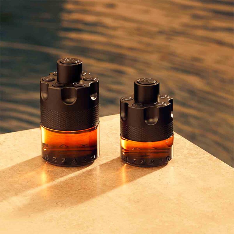 أزارو عطرموست وانتد المركز