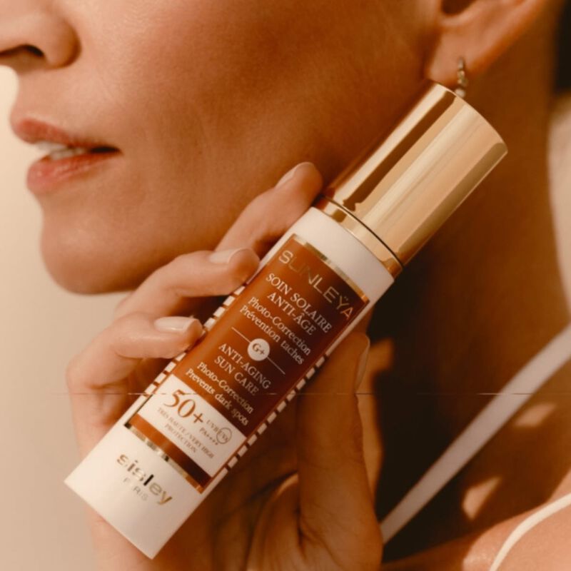 سيسلي سونليا العناية ضد الشمس المكافحة للشيخوخة spf50+