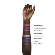 لرويال باريس، لوحة ظلال العيون بري ماتش لوف faces لرويال باريس، لوحة ظلال العيون بري ماتش لوف