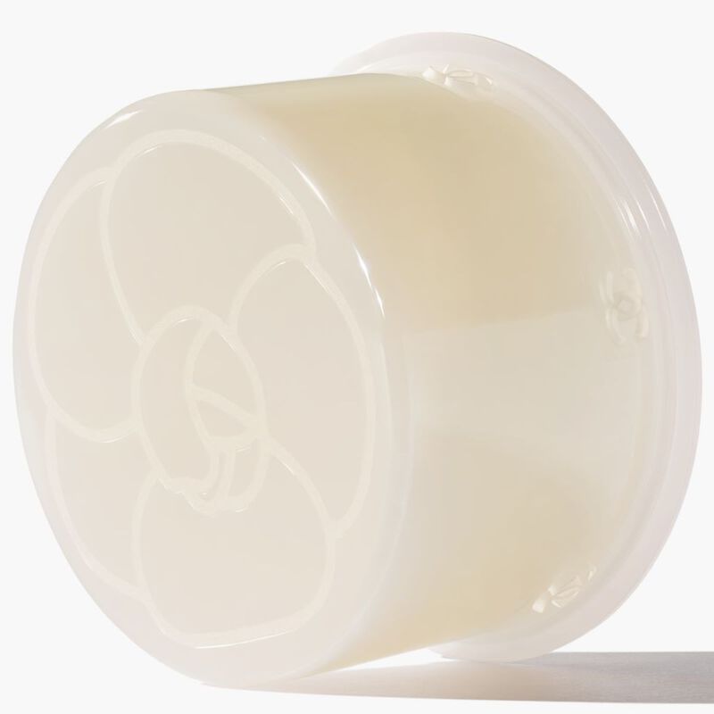 شانيل n°1 de chanel revitalizing mask