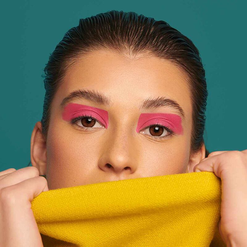 layala lenses أفينا براون
