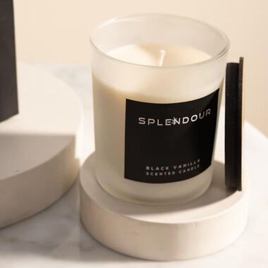 faces black vanilla scented candle 150g