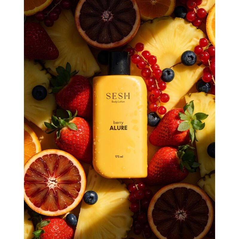 sesh sesh  berry alure body lotion