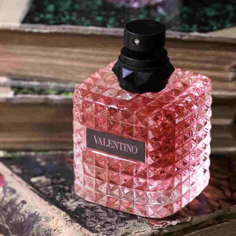 Born In Roma Donna Eau de Parfum Ramadan Set valentino born in roma donna eau de parfum ramadan set