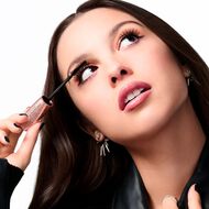 faces lash clash curl goddess black 01