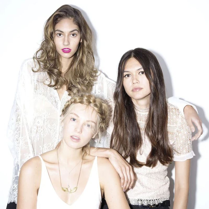 bumble and bumble pret a powder tres invisible dry shampoo with french pink clay