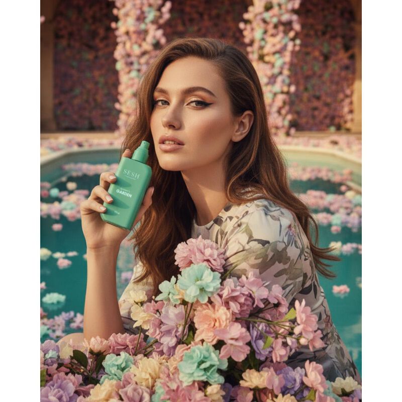 sesh sesh  queen's garden fragrance mist