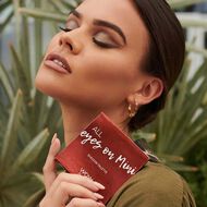 لوحة ظلال عيون صغيرة أول آيز أون ميني faces لوحة ظلال عيون صغيرة أول آيز أون ميني