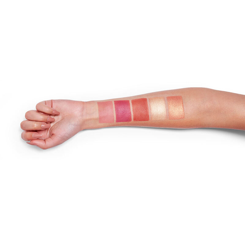 wow beauty make me blush  blush and highlighter palette
