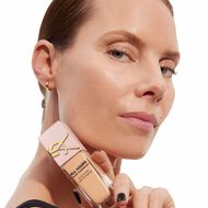 كريم أساس أُول آورز غلو faces كريم أساس أُول آورز غلو