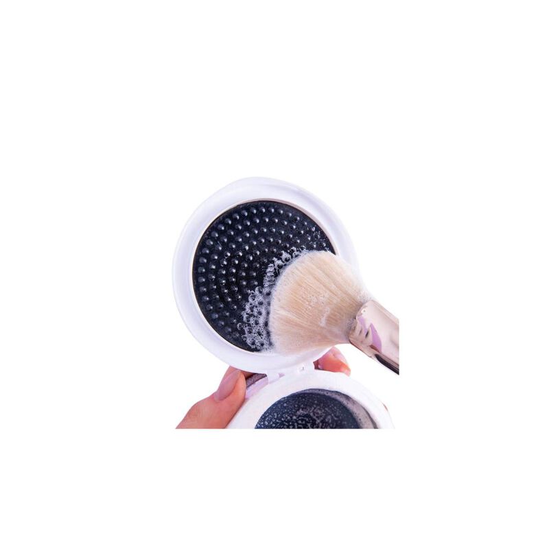 trace cosmetics منظف الفرش و الاسفنجات المكياج