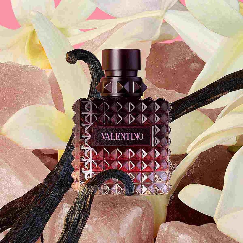 valentino born in roma donna intense