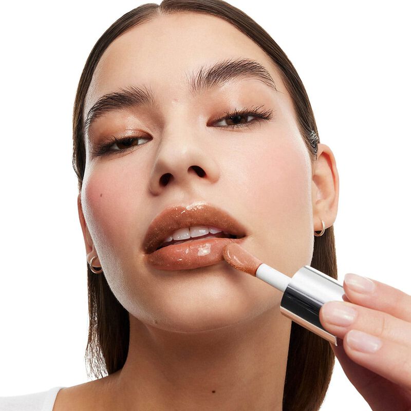 إيف سان لوران لوفشاين بلومبينج ليب أويل جلووس